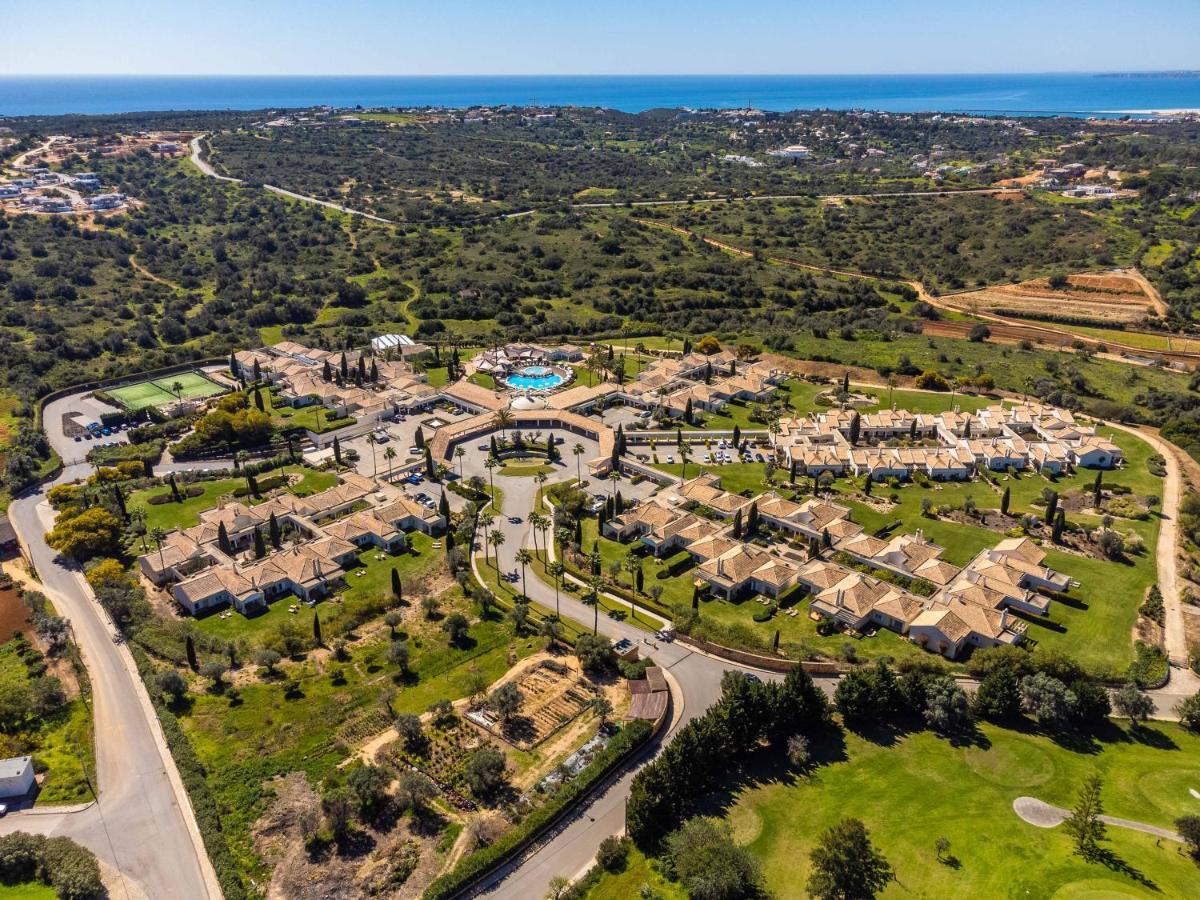 Vale D'Oliveiras Quinta Resort & Spa Carvoeiro  Exterior foto Aerial view of Quinta do Lago